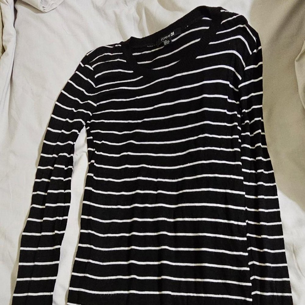 Forever 21 Black and White Long Sleeve Stripe Shirt